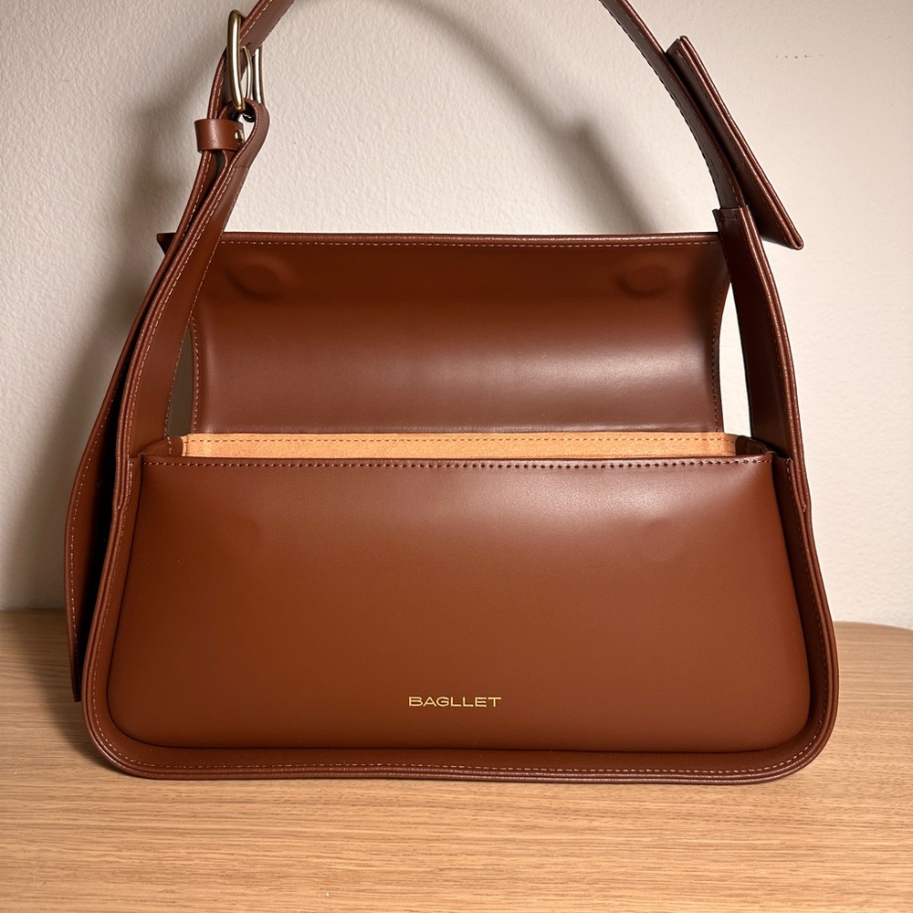 Bagllet Bag BG125 Chesnut Never worn. - Picture 5 of 7